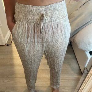 bobi BLACK NWT smocked waist straight leg pant